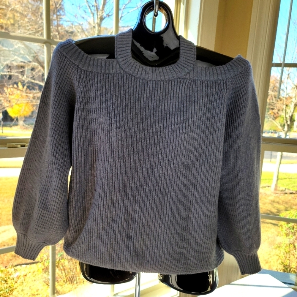 Cold/off the‎ shoulder, open back, crew neck cable knit sweater